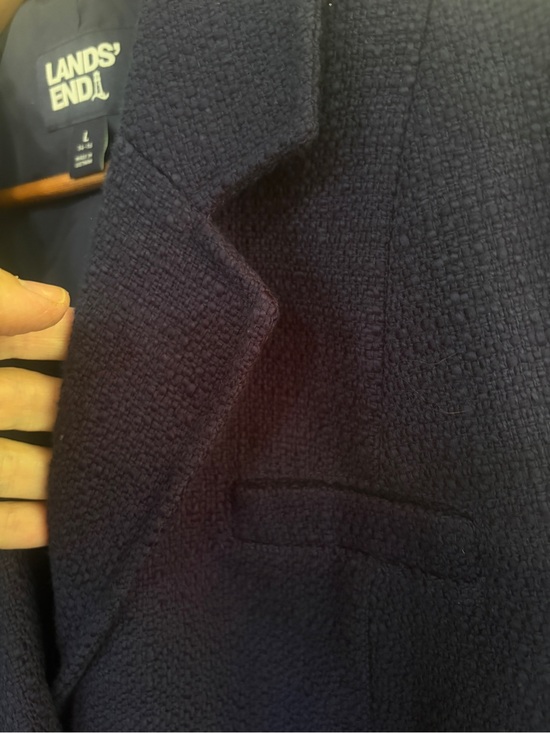 Lands' End Jackets & Blazers - Gorgeous size L Lands' End Women's Navy Blue Textured Blazer. Boxy fit Like new